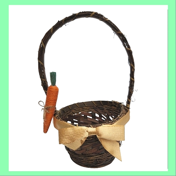 Vintage Rustic Easter Basket - Picture 1 of 8